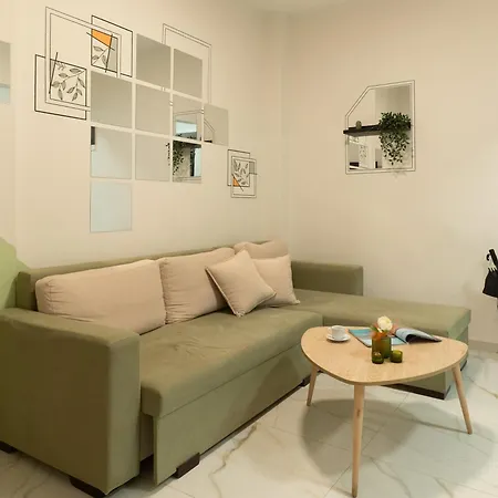 Apartment The Vibe Stylish 3br Balcony In Thesaloniki *