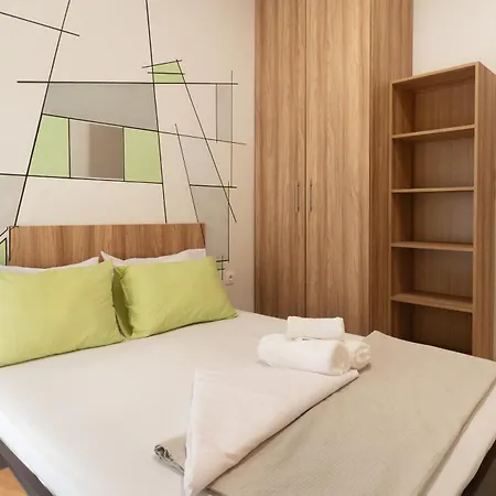 Apartment The Vibe Stylish 3br Balcony In Thesaloniki Thessaloniki