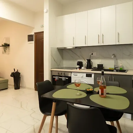 The Vibe Stylish 3br Balcony In Thesaloniki Apartment