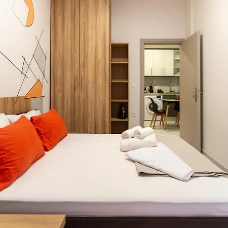 Apartment The Vibe Stylish 3br Balcony In Thesaloniki