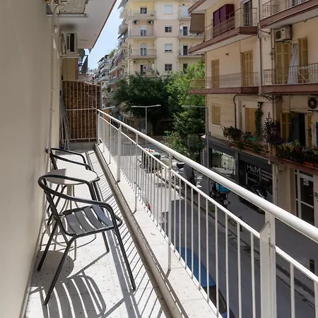 Appartement The Vibe Stylish 3br Balcony In Thesaloniki *